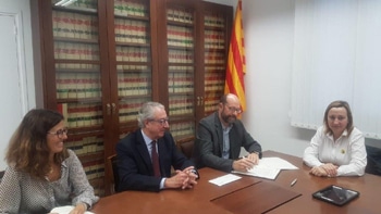Ciments Molins Industrial y el Ayuntamiento de Sant Vicenç dels Horts firman un convenio para promover acciones de empleo, formativas y de proyección de la ciudad