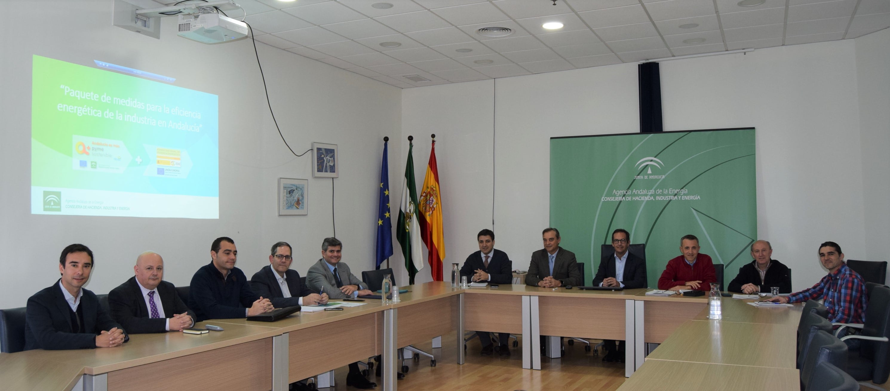 AFCA se reune con la Agencia Andaluza de la Energía para conocer de primera mano el paquete de medidas sobre eficiencia energética