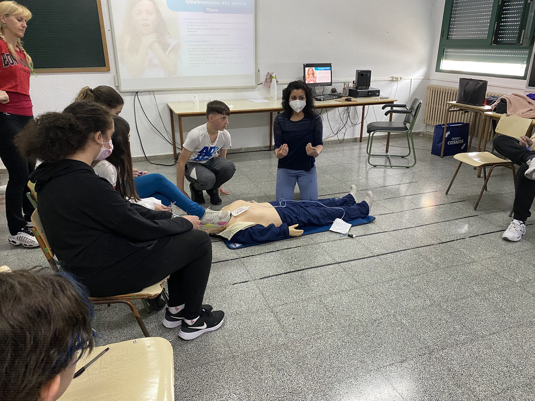 Votorantim Cimentos conciencia sobre seguridad y salud en el colegio de Toral