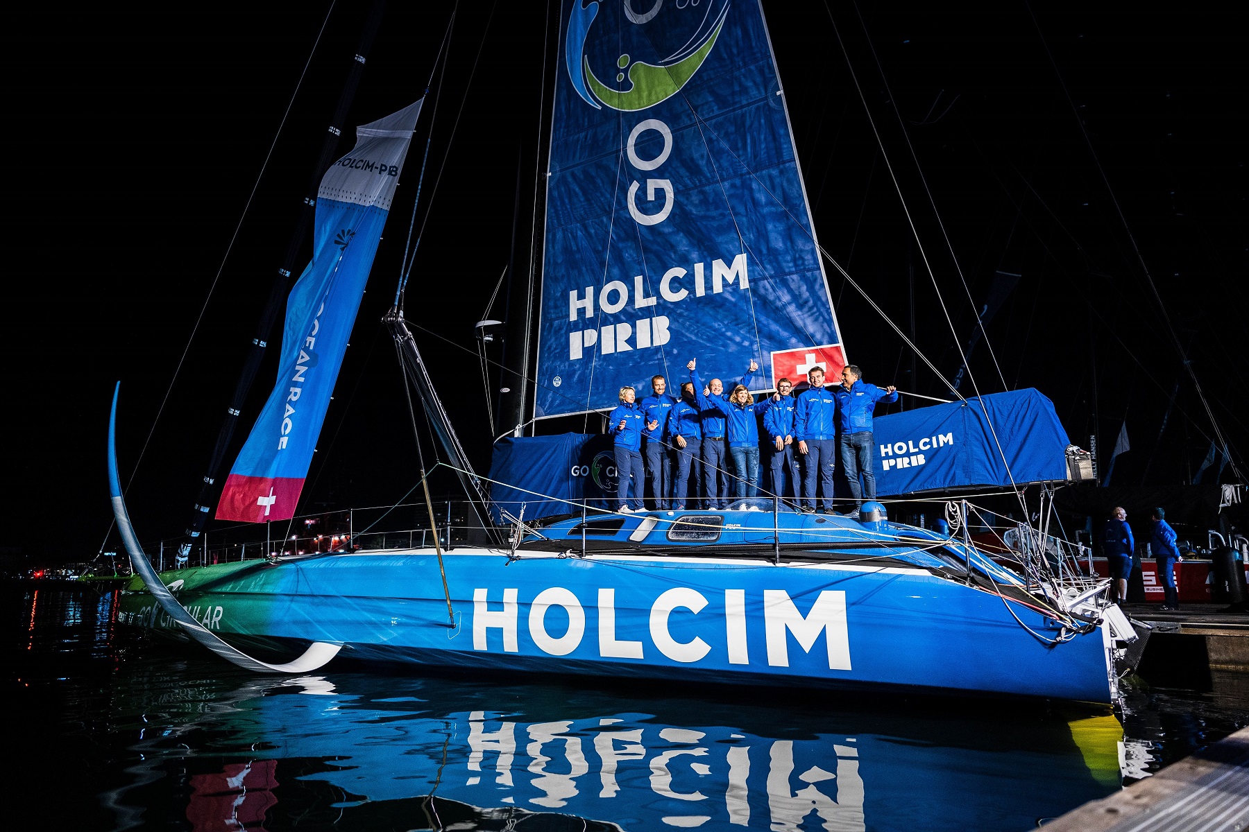 El velero GO CIRCULAR de Holcim participa en The Ocean Race