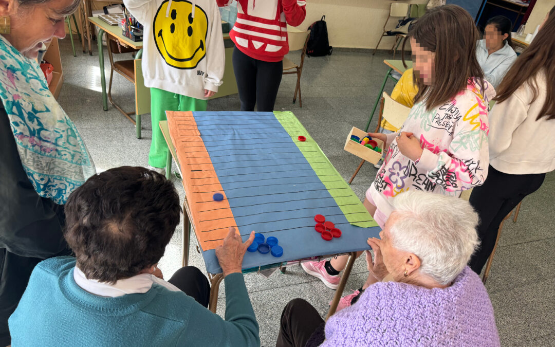 Votorantim Cimentos celebra los talleres “Sembrando recuerdos” y “Juegos del ayer” con la Asociación Alzheimer Bierzo