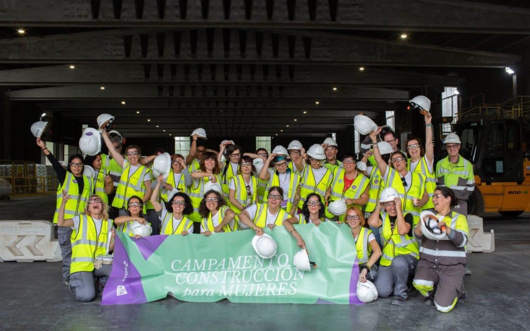 Holcim España y Ella Construye celebrarán en Castilla-La Mancha el campamento de construcción para mujeres